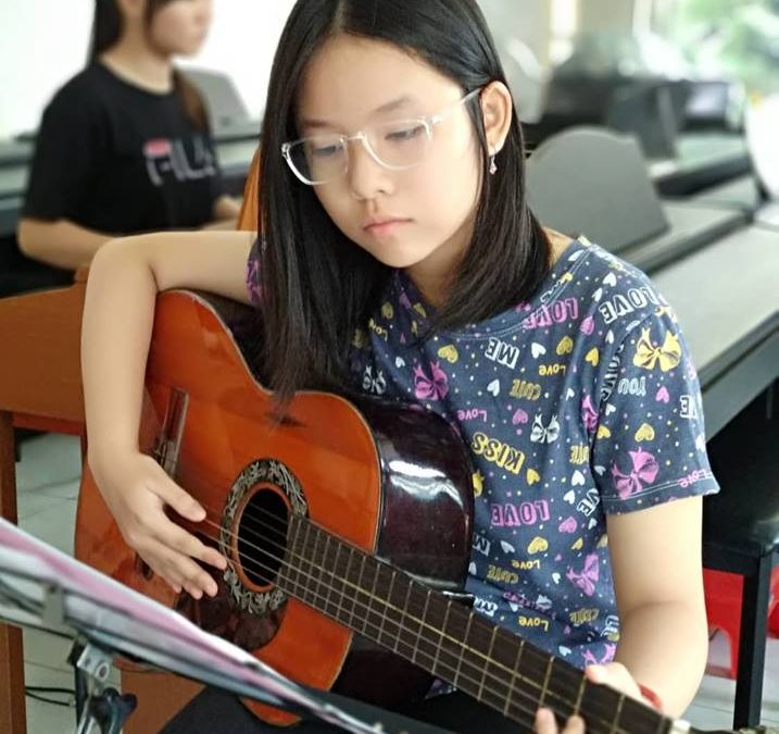 sưu tầm các tác phẩm guitar Việt Nam gặp nhiều khó khăn, bởi phần lớn các tác phẩm đều được phát hành từ nhiều năm về trước.